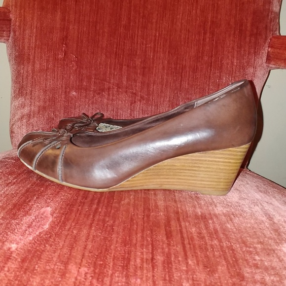 Seychelles Wedges - Picture 2 of 5